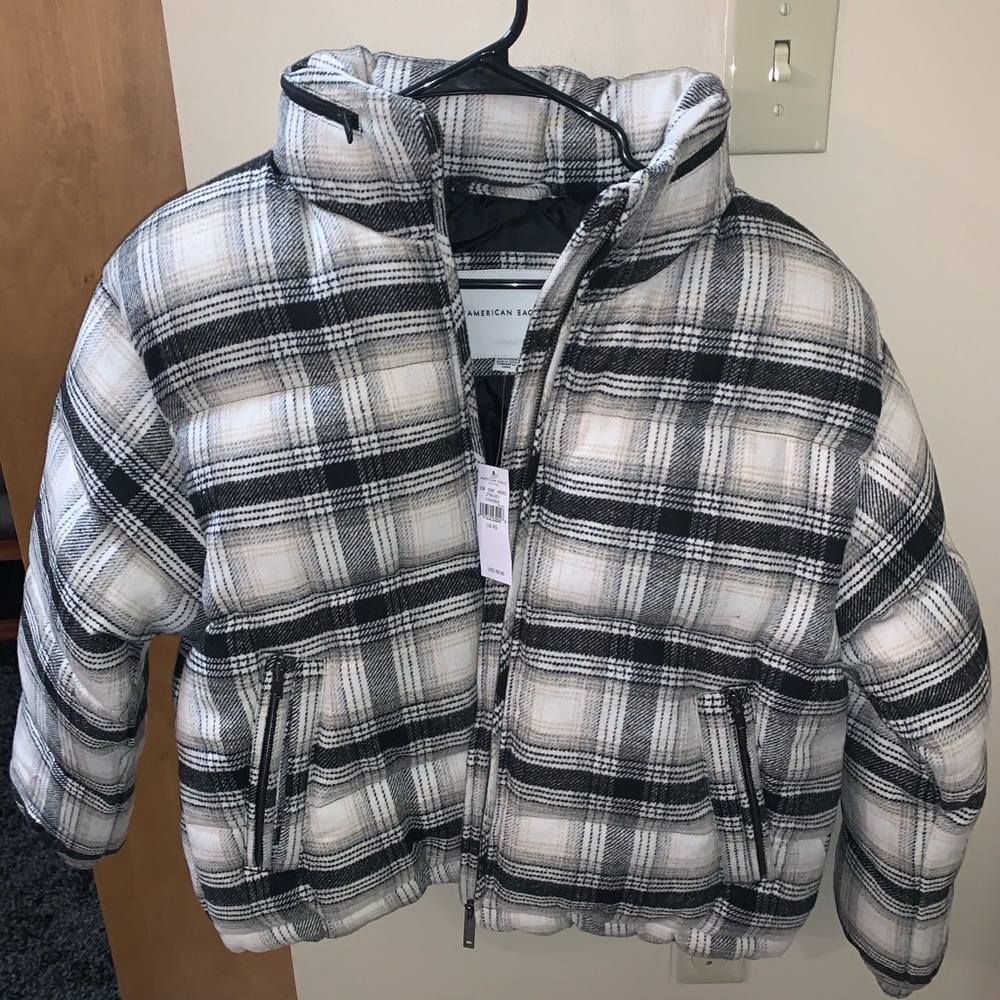 NWT AMERICAN EAGLE PUFFER JACKET